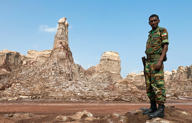 Ethiopian soldier in the Danakil Desert (Ethiopia - 2017)
