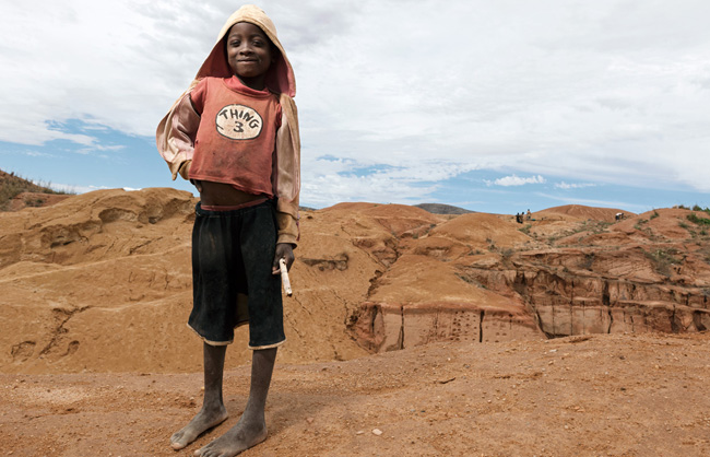 Girl at the Ilakaka mine