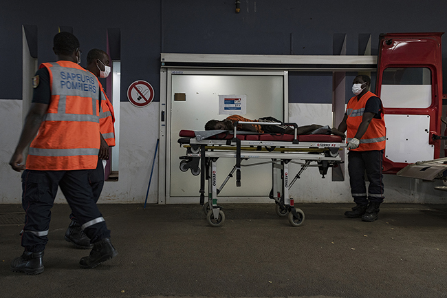 The fire brigade takes an unconscious person found in the street to the emergency room of the Centre Hospitalier de Mayotte (CHM) in Mamoudzou. Mayotte - 2021
