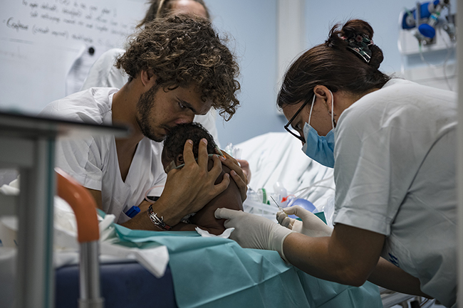 Due to the demographic pressure and the high birth rate, the Centre Hospitalier de Mayotte (CHM) in Mamoudzou, the island's only hospital, is experiencing a permanent flow of patients, half of whom are children. Mayotte - 2021