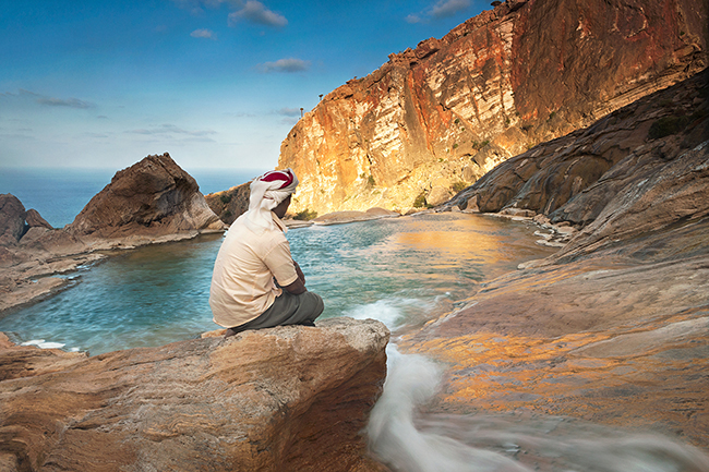 On the protected area of Homhil, in the northeast, where myrrh and frankincense trees abound as well as dragon blood trees and Adeniums, the natural swimming pool offers a magnificent view overlooking the Arabian Sea. Socotra - Yemen - 2020