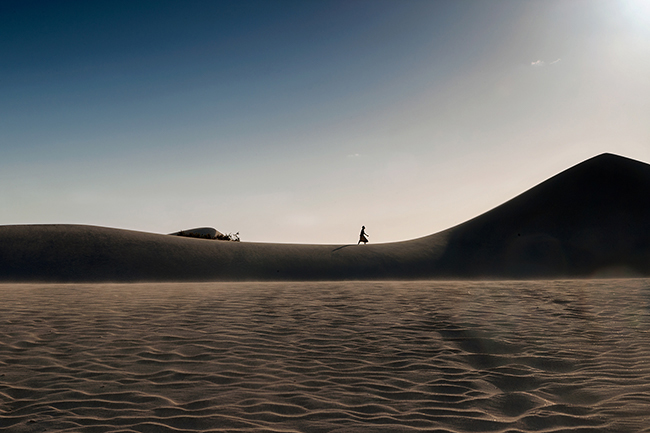 On the endless beach of Nojet, on the southern side of the island, The strong wind of the summer monsoon, coming from Africa, sculpts dunes worthy of the Sahara. Socotra - Yemen - 2020