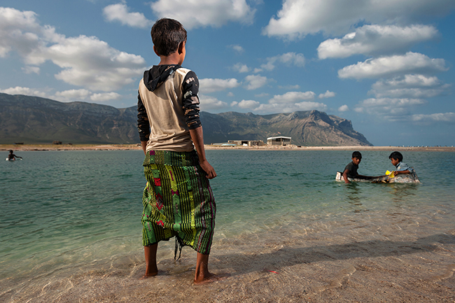 On the coast, like here at Qalansiyah, fishing remains the main source of income. From the early age, children learn how to sail and fish. Socotra - Yemen - 2020