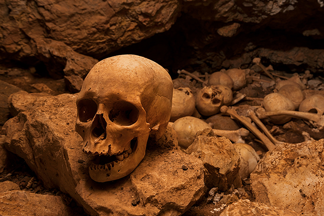 The mountains are full of cavities. For centuries the caves were occupied by the Socotrans, who also used them as burial places. It is still possible to find skeletons dating from those times like here, above the Detwah lagoon. Socotra - Yemen - 2020